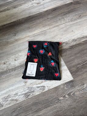 Bonds Black Heart Print Drawstring Bag
